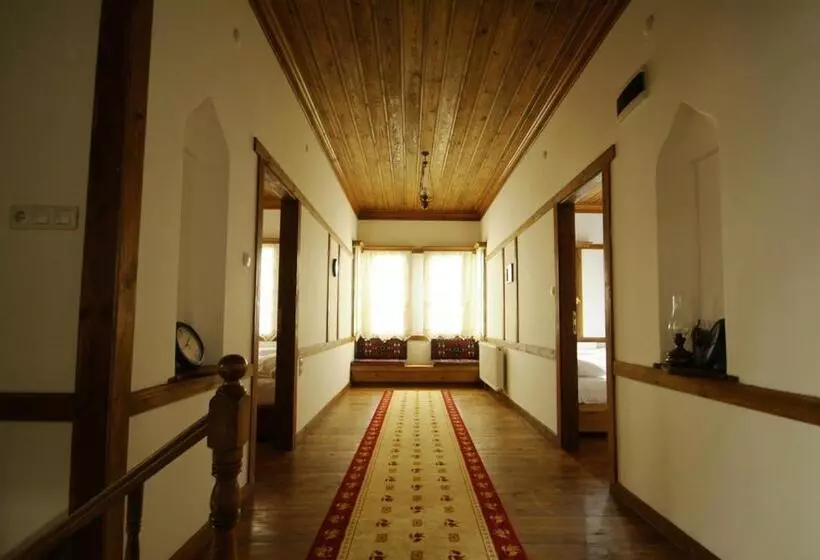 فندق Kardelen Konakları