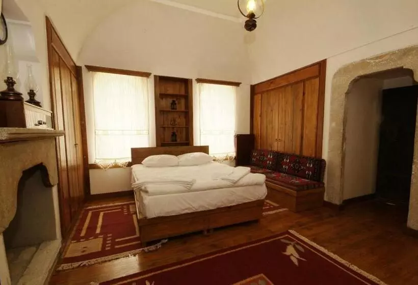 فندق Kardelen Konakları