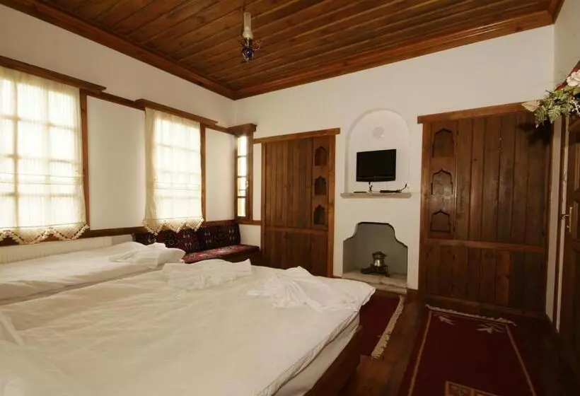 فندق Kardelen Konakları