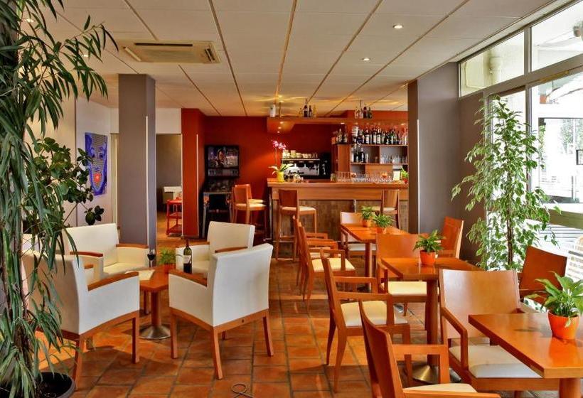 ホテル L Aquitaine   Cahors Sud