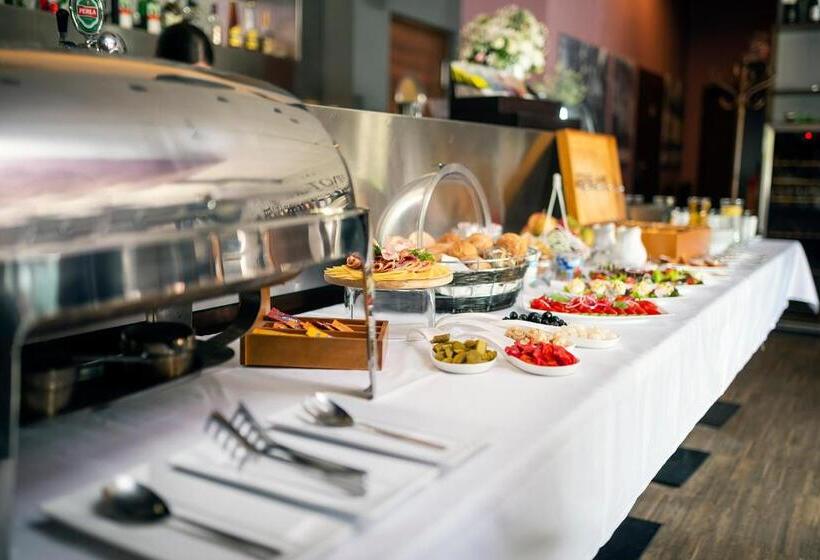 Отель Locomotiva