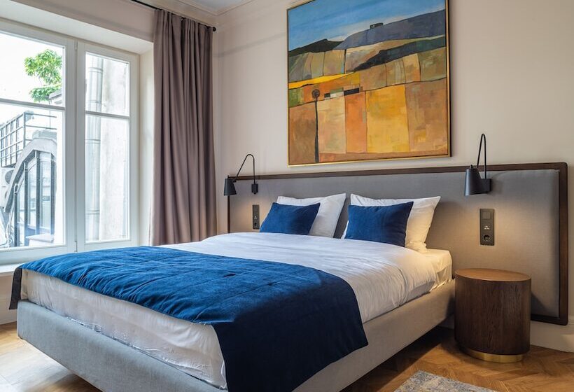 فندق On The Square