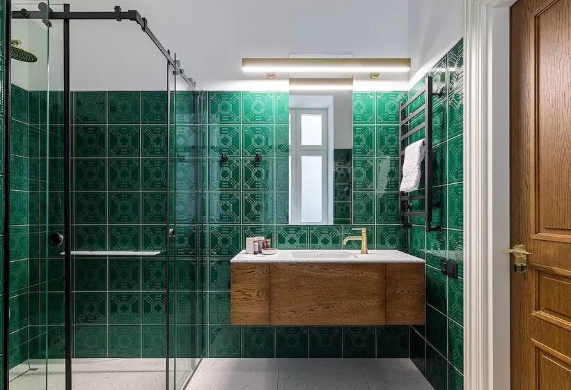 فندق On The Square