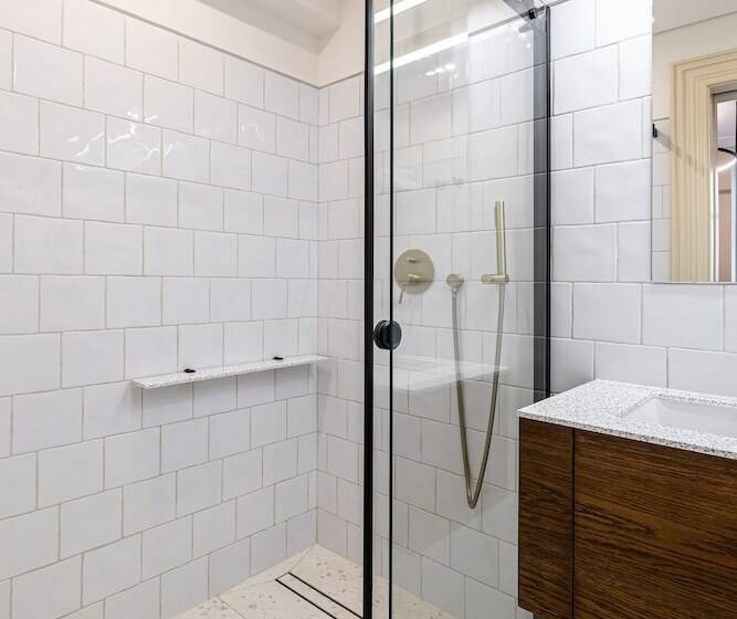 فندق On The Square