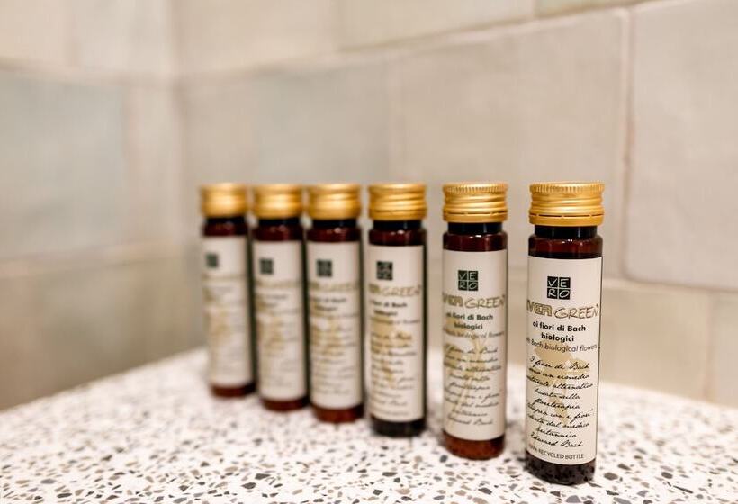 فندق On The Square