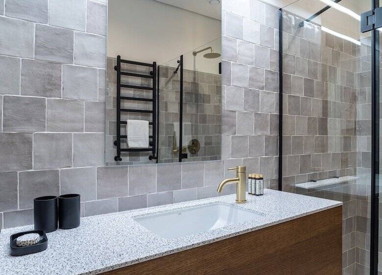 فندق On The Square