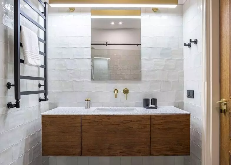 فندق On The Square