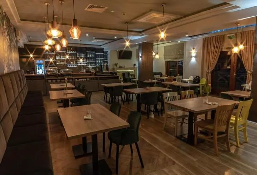 ホテル Pensjonat Luan