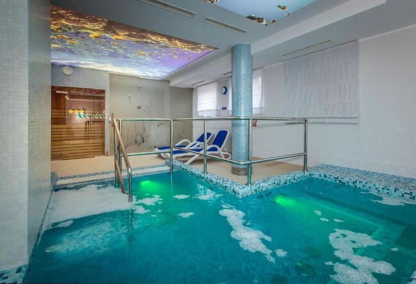 ホテル Pensjonat Luan