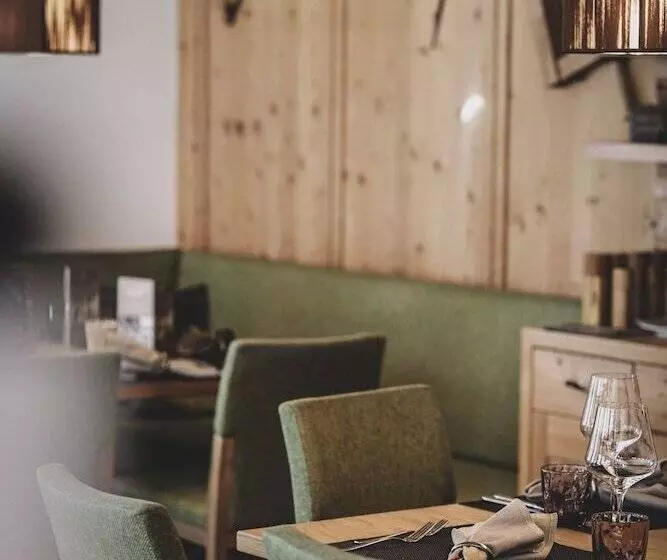 בית מלון כפרי Priva Alpine Lodge Lenzerheide