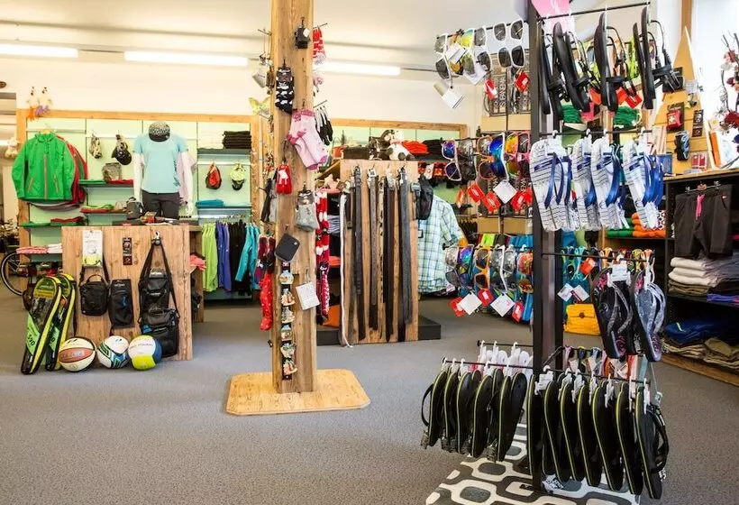 בית מלון כפרי Priva Alpine Lodge Lenzerheide