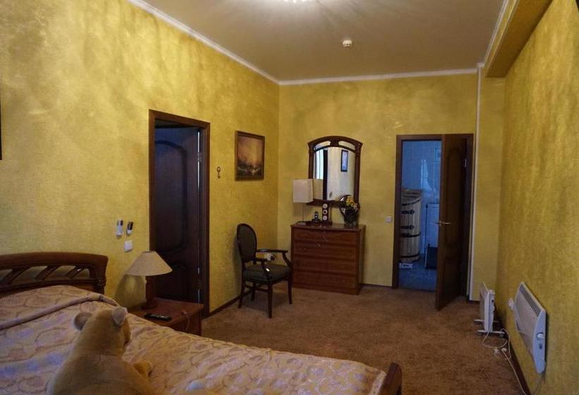 בית מלון כפרי Universitetskaya