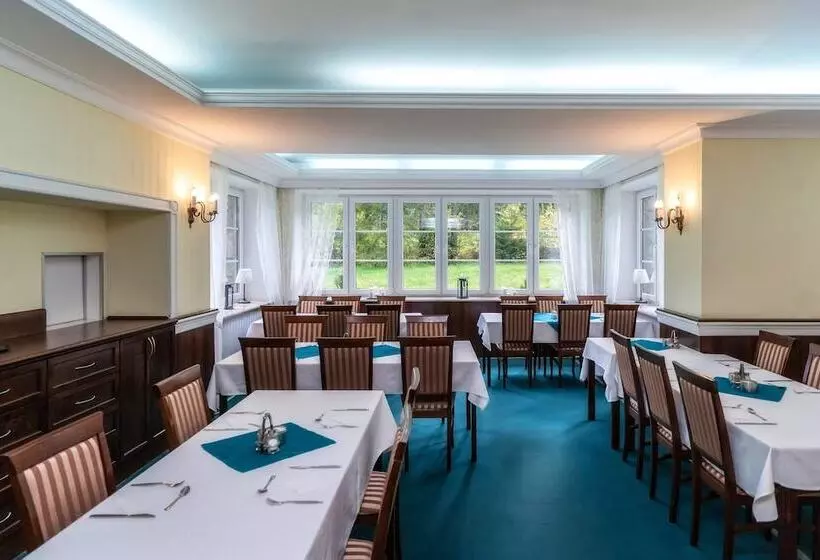 Hotel Zespół Dolina Białego Willa Pan Tadeusz