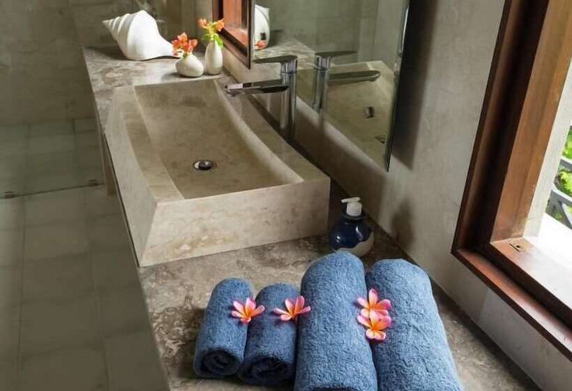 膳宿费 Adila Bali