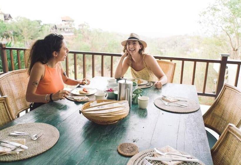 膳宿费 Adila Bali