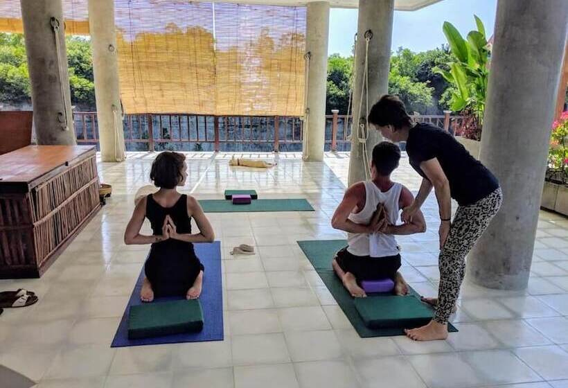 膳宿费 Adila Bali