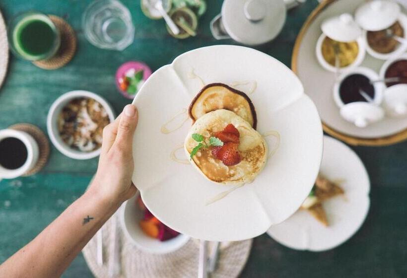 膳宿费 Adila Bali