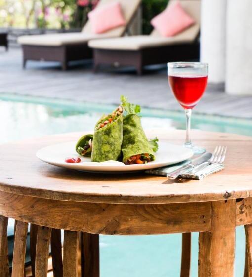 膳宿费 Adila Bali