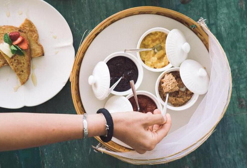 膳宿费 Adila Bali