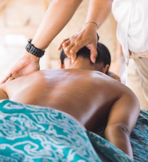 膳宿费 Adila Bali