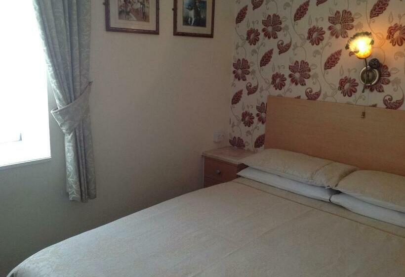 פנסיון Myrtle House