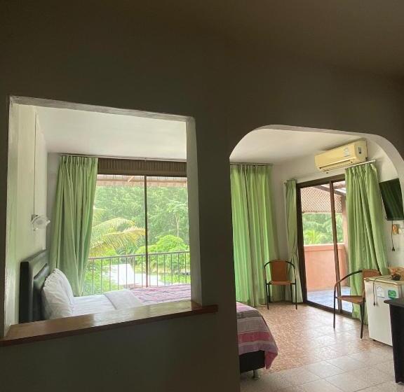 Pansiyon The Sandy House Khaolak