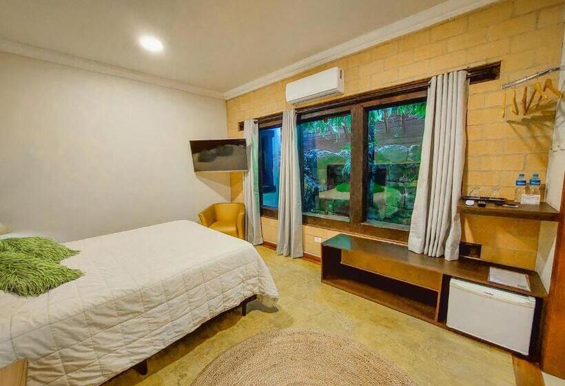 ユースホステル Pousada Victoria Villa By Nacional Inn   A 800 Metros Da Vila Capivari