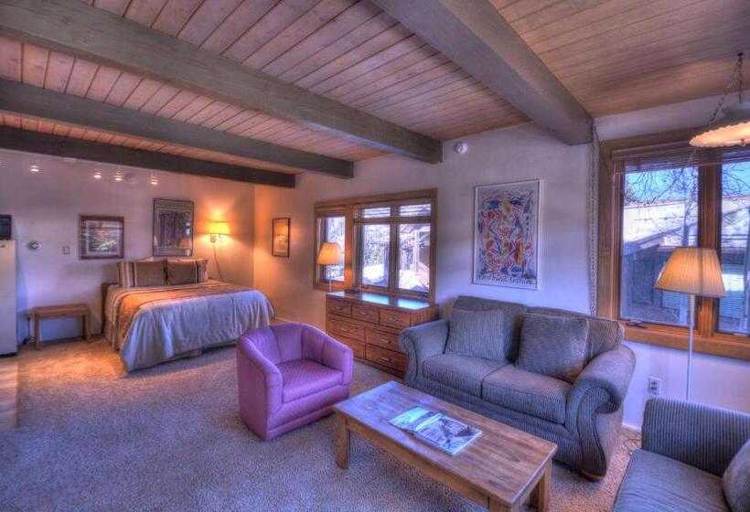 Aspenwood Coraltree Residence Collection