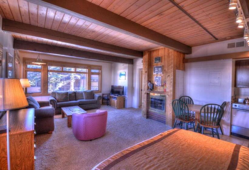 Aspenwood Coraltree Residence Collection