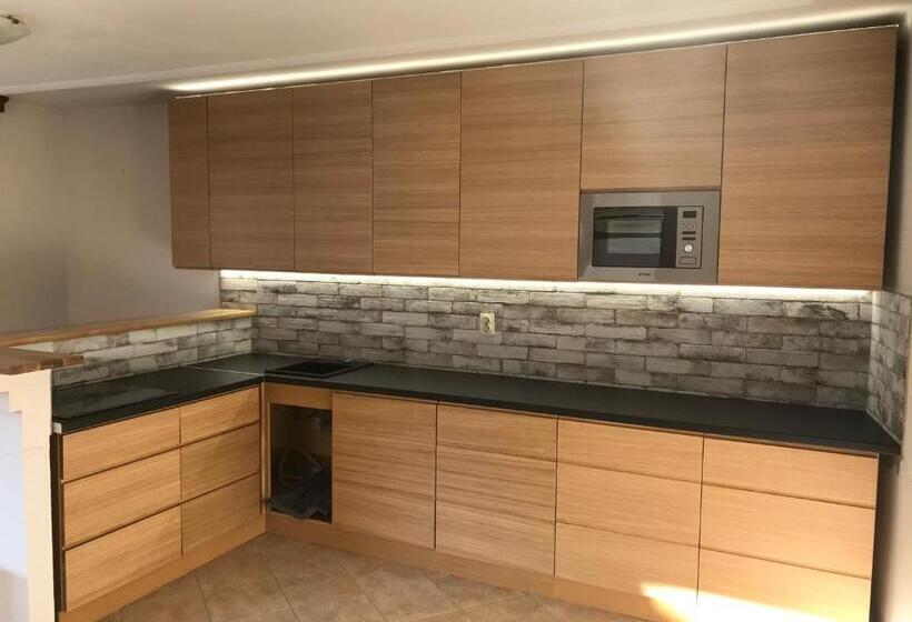 بنسيون Aranykert Vendégház