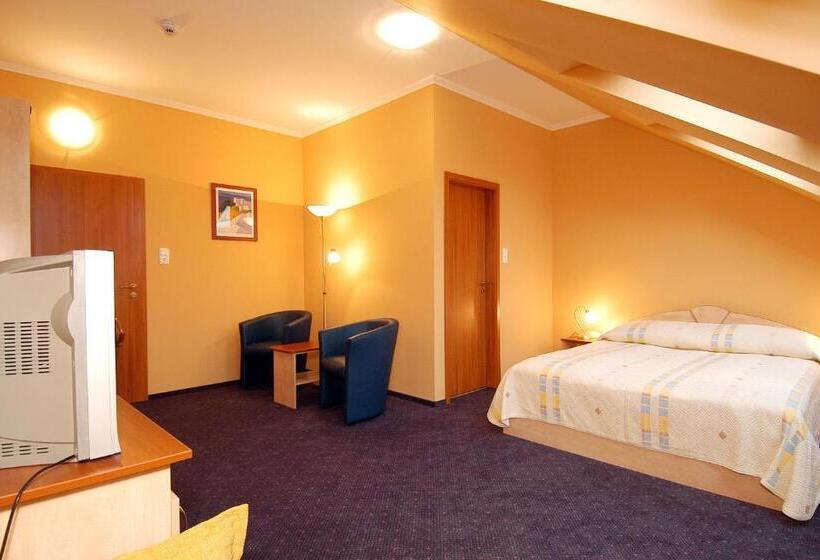 펜션 Tündérpart Vendégház