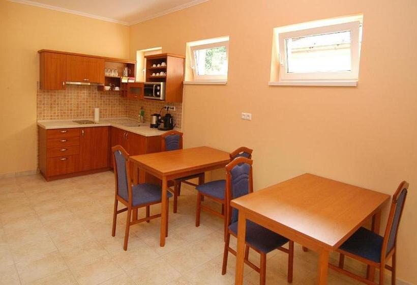 펜션 Tündérpart Vendégház