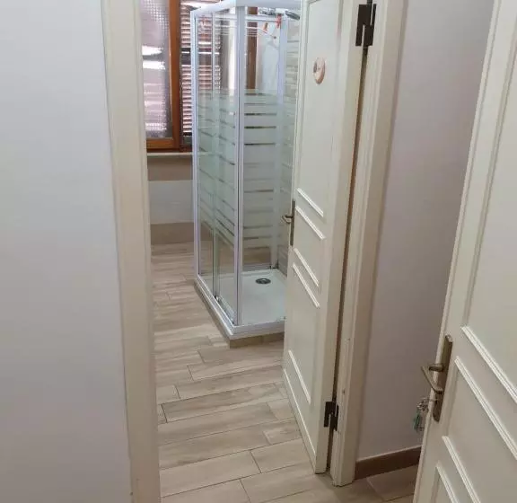 تختخواب و صبحانه Guest House Tra Rocce E Mare