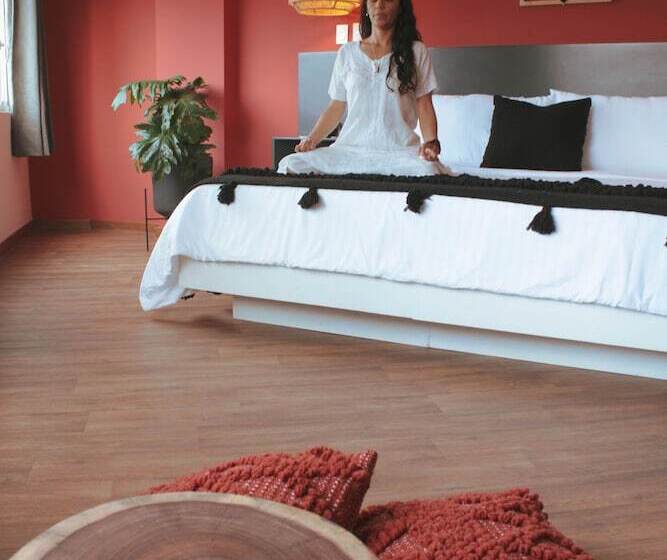 هتل B Urban Xaman By Fontán Reforma