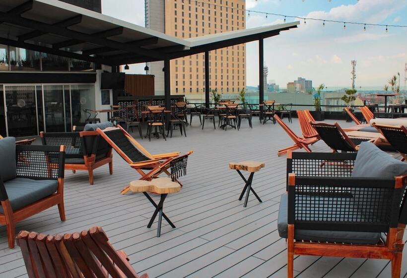 هتل B Urban Xaman By Fontán Reforma