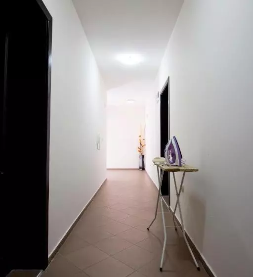 Hotelli Ivatea Family