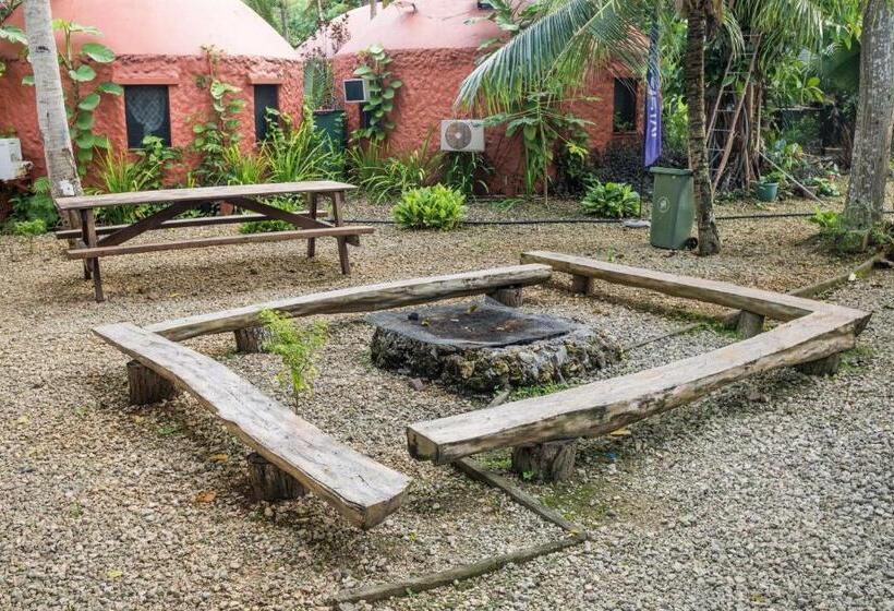 Panglao Chocolate Hills Hostel And Resort