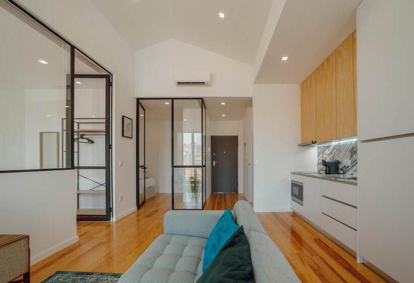 Courtyard Oporto Design Apartments By Vacationy