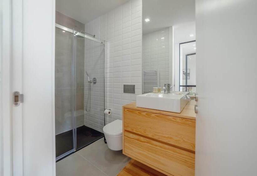 Courtyard Oporto Design Apartments By Vacationy