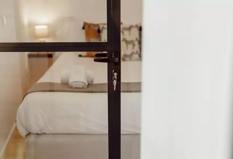 Courtyard Oporto Design Apartments By Vacationy