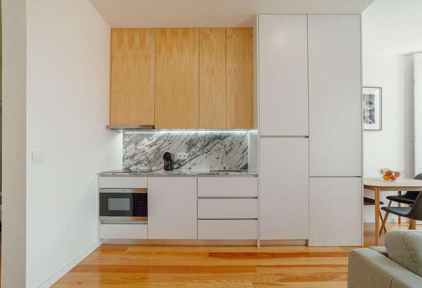 Courtyard Oporto Design Apartments By Vacationy