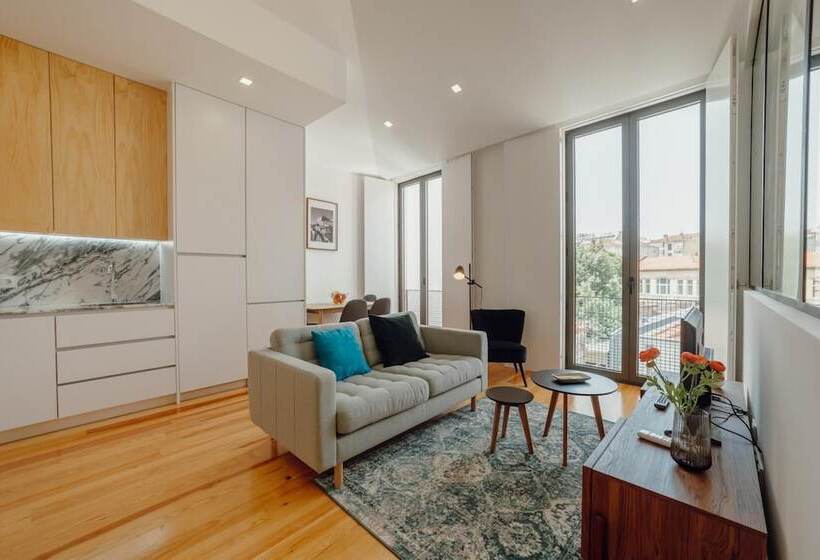 Courtyard Oporto Design Apartments By Vacationy