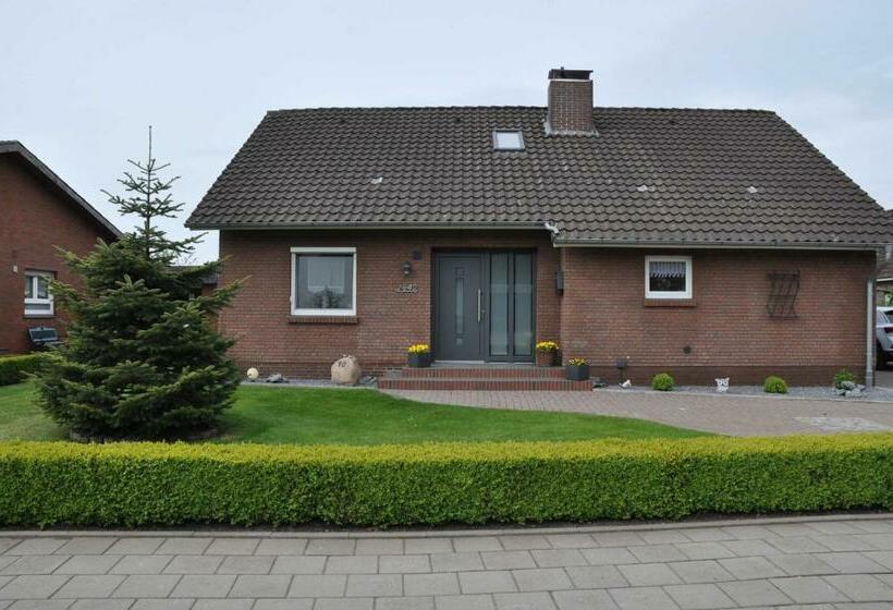 Ferienhaus Casjen 65345