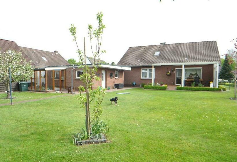 Ferienhaus Casjen 65345