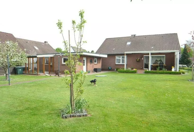 Ferienhaus Casjen 65345