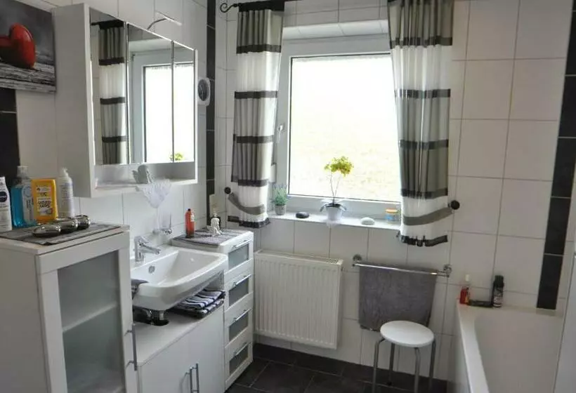Ferienhaus Casjen 65345