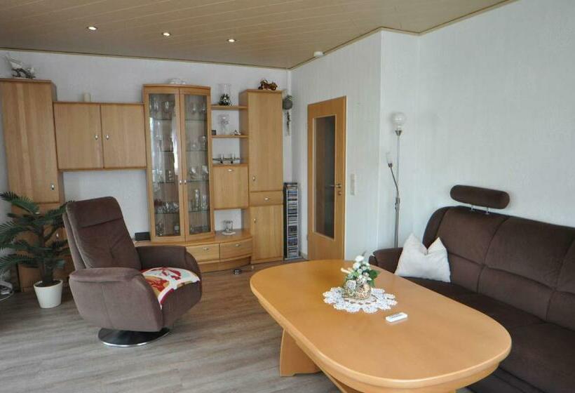 Ferienhaus Casjen 65345