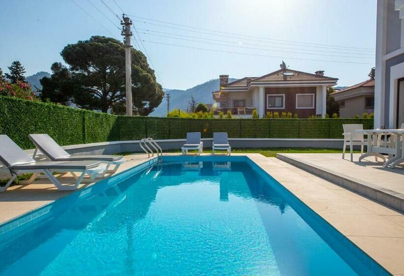 Villa Angel B Camdibi Marmaris Family Only