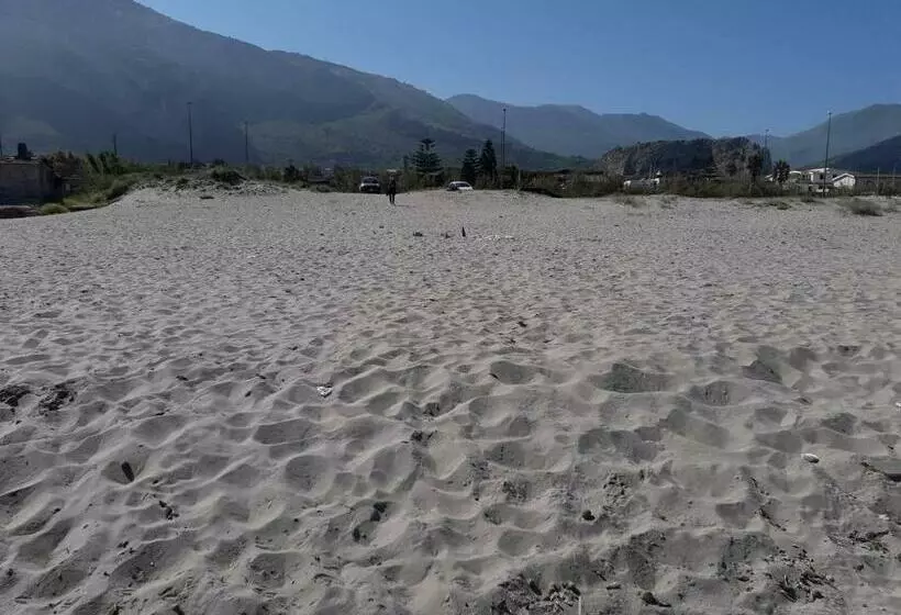 Villa Chiara 200 Mt Da Mare Spiaggia Libera Sabbia