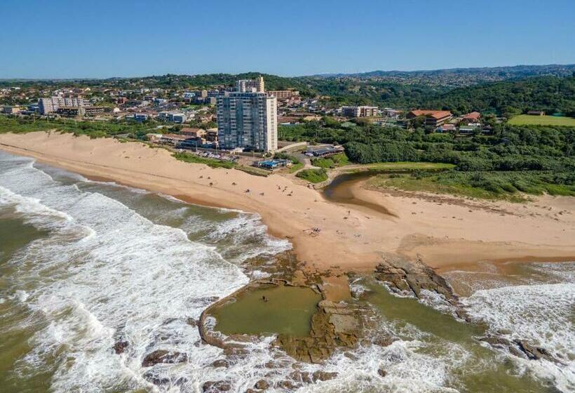 14 Warnerdoone Beachfront Apartment